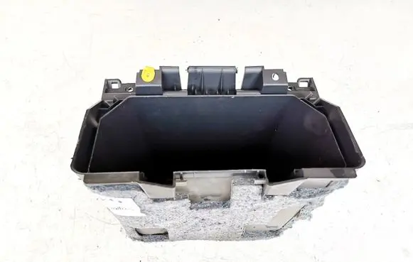 Volvo V50 Glove box 09491937