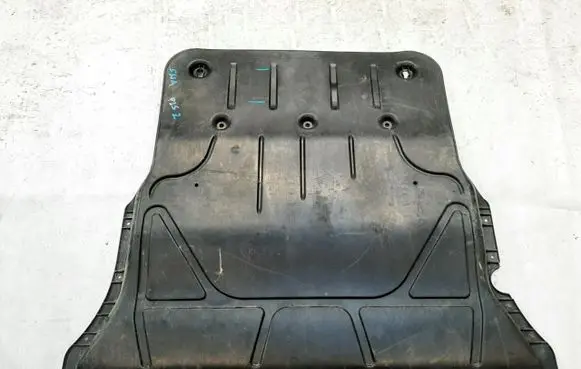 Audi A3 8Y Engine splash shield/under tray 5WA825236C