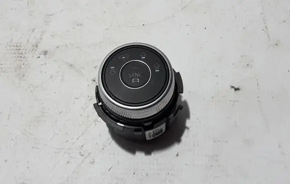 Volkswagen Touareg III Other switches/knobs/shifts 760927135B
