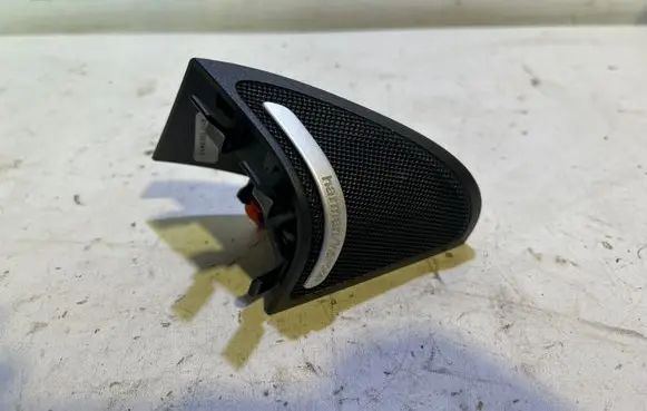 Mercedes-Benz CLA C117 X117 W117 Front door speaker A1177200411