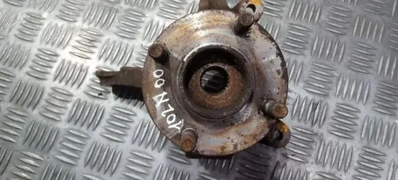 Nissan Micra Front wheel hub