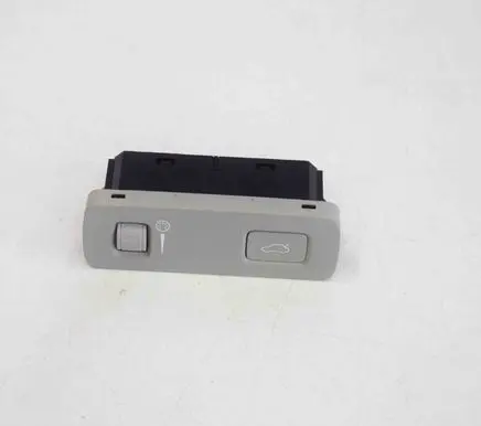 Volvo S90, V90 Tailgate/boot open switch button 31481439