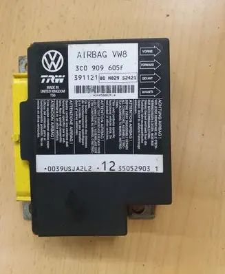 Volkswagen PASSAT B6 Airbag control unit/module