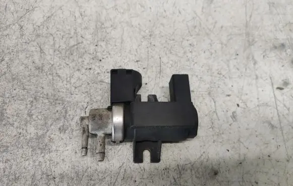 Audi A6 S6 C6 4F Turbo solenoid valve 72290325