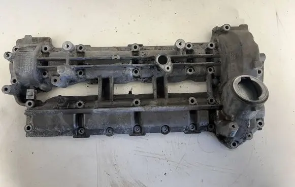 Mercedes-Benz Sprinter W906 Rocker cam cover a6420101630