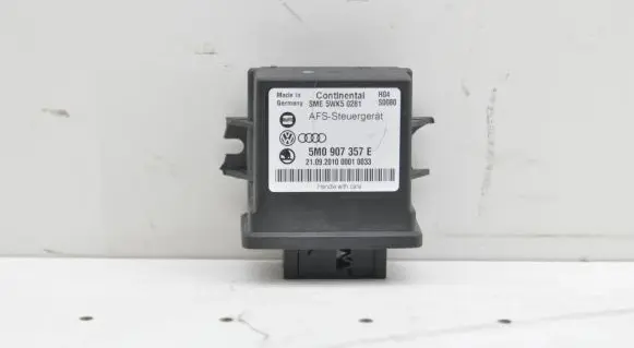 Volkswagen Touran II Light module LCM 5M0907357E