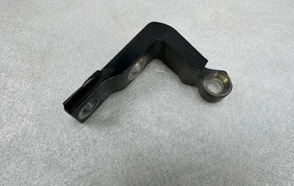 Volvo XC90 Front door upper hinge 31424585