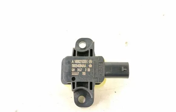 Mercedes-Benz B W246 W242 Airbag deployment crash/impact sensor 1668210351 A1668210351