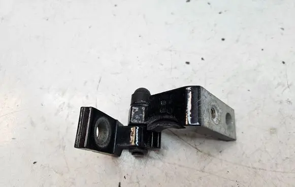 Audi Q7 4L Front door upper hinge 