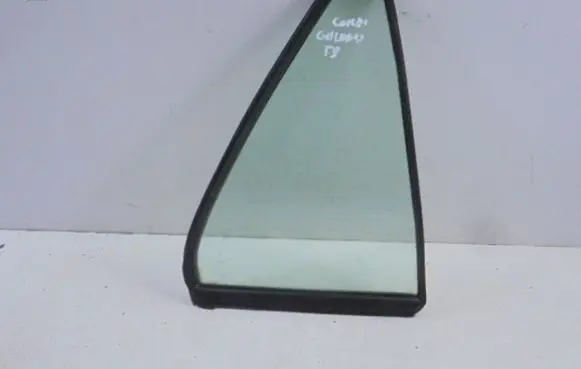 Mitsubishi Galant Rear side window