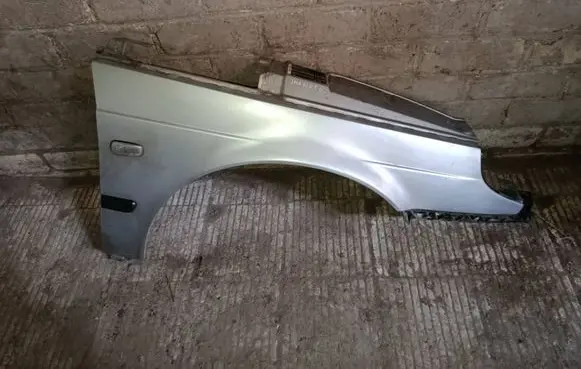 Saab 9-5 Fender