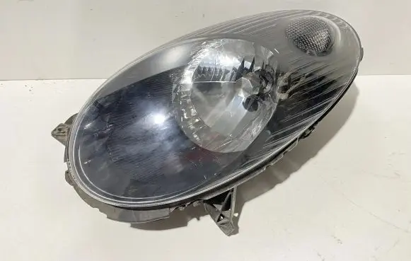 Nissan Micra Headlight/headlamp 26060AX705