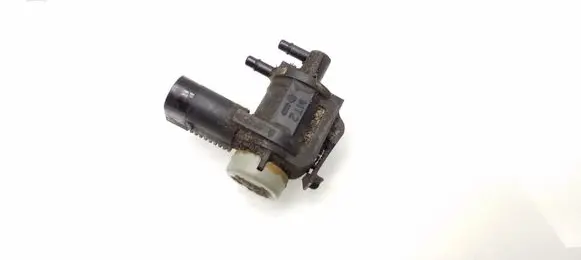 Volkswagen Touareg I Vacuum valve 1J0906283C