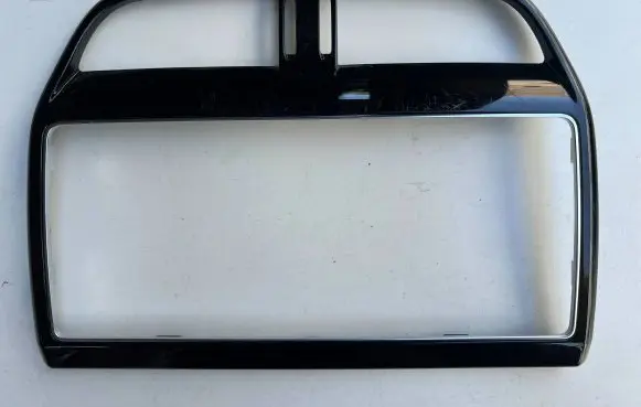 Jaguar XE Radio/GPS head unit trim 09467000