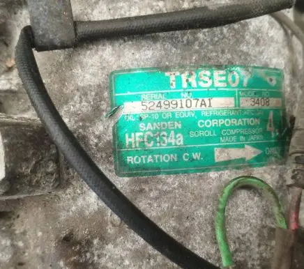 Honda Civic Air conditioning (A/C) compressor (pump) 52499107a1