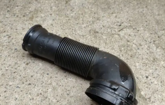 Audi Q5 SQ5 FY Air intake hose/pipe 06L129629E