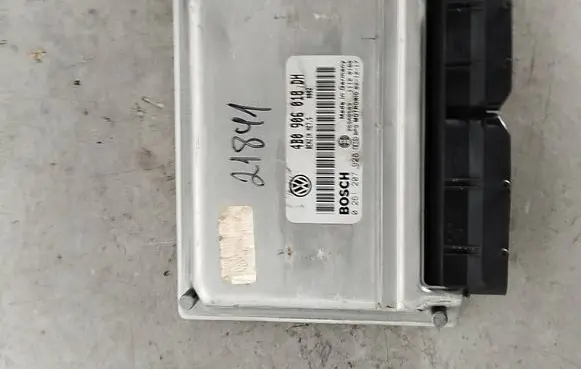 Skoda Superb B6 (3T) Engine control unit/module 4b0906018dh 0261207928