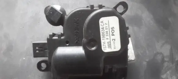 Ford Focus A/C air flow flap actuator/motor 