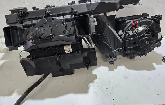 Mercedes-Benz Sprinter W907 W910 Interior heater climate box assembly A9108306400 CZ4432604984 0012520078