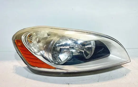 Volvo XC60 Headlight/headlamp 30763146 89902803