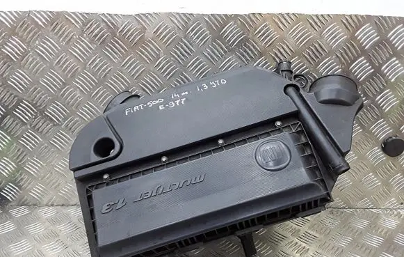 Fiat 500L Air filter box