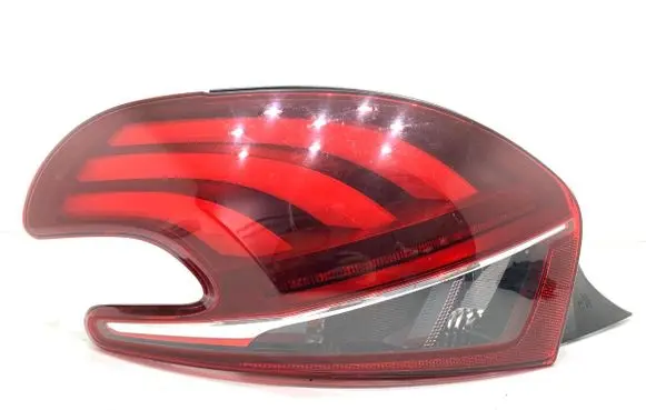 Peugeot 208 I Rear/tail lights 
