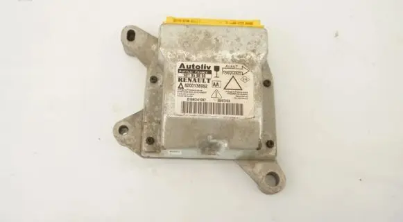 Renault Laguna II Airbag control unit/module 82001389522