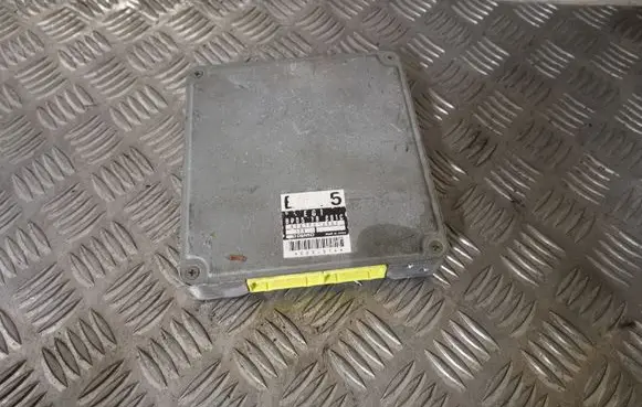 Mazda 323 F Engine control unit/module 0797003001 BP0518881C