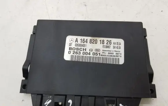 Mercedes-Benz R W251 Parking PDC control unit/module A1648201826 0263004051