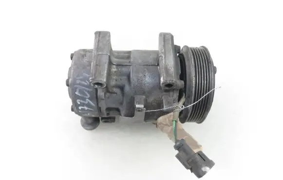 Ford Fiesta Air conditioning (A/C) compressor (pump) 2S6119D629AD