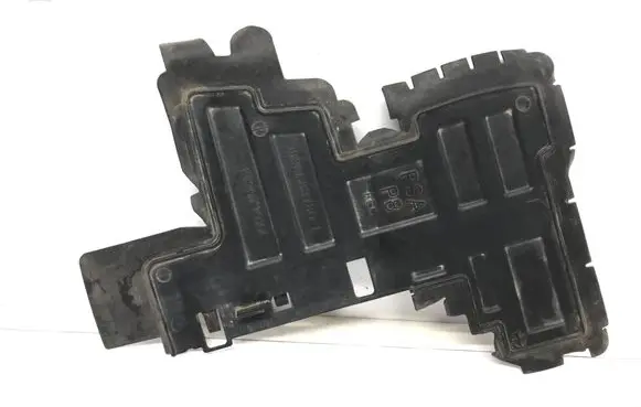 Peugeot 5008 II Intercooler air guide/duct channel 9828683180