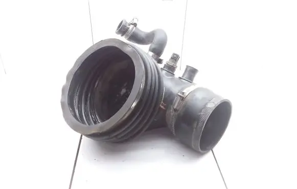 Jaguar XJ X40 Air intake hose/pipe