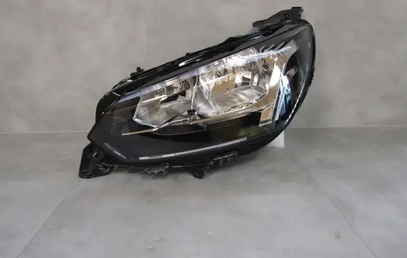 Peugeot 208 Headlight/headlamp 9823194080