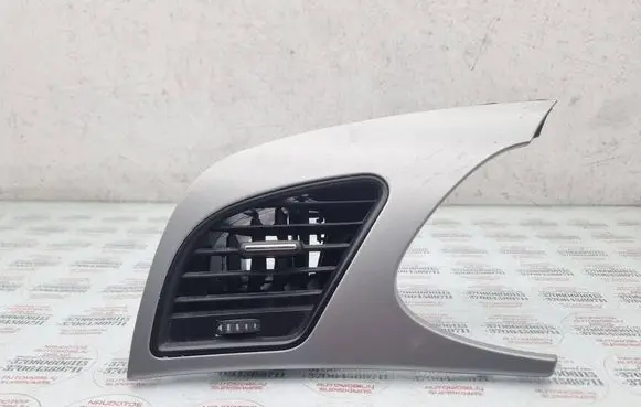 Audi A4 S4 B8 8K Dashboard side air vent grill/cover trim 8K1820901J