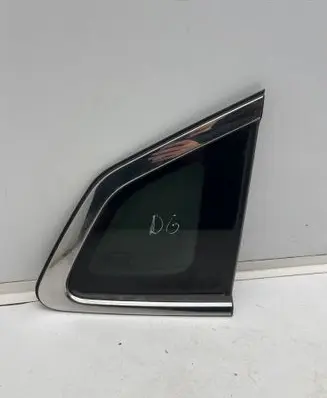 Nissan Qashqai Rear side window 83312E4EA0A