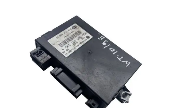 Volkswagen Touran I Tow bar trailer control unit/module 8E0907383A 5DS00840801 S0002
