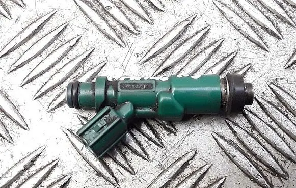 Fuel injector