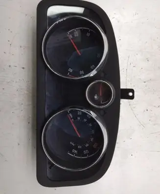 Opel Antara Speedometer (instrument cluster) 95392840