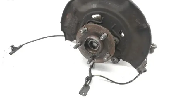 Toyota Avensis T270 Front wheel hub