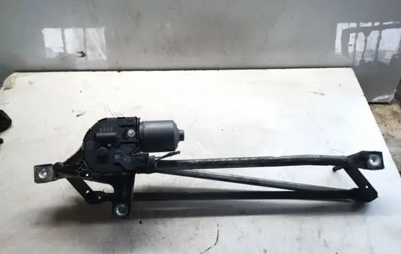 Volvo XC70 Front wiper linkage and motor 0390241623