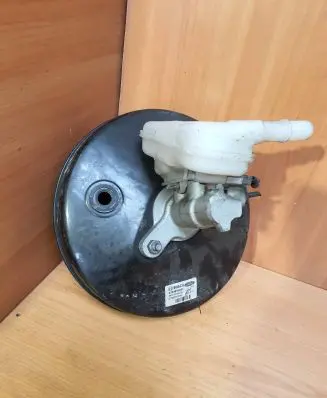 Ford Fiesta Brake booster 8V512B195DF 0204054084
