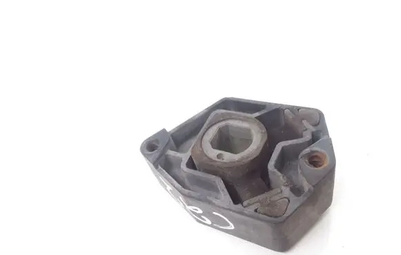 Skoda Roomster (5J) Radiator mount bracket 5J0121367A