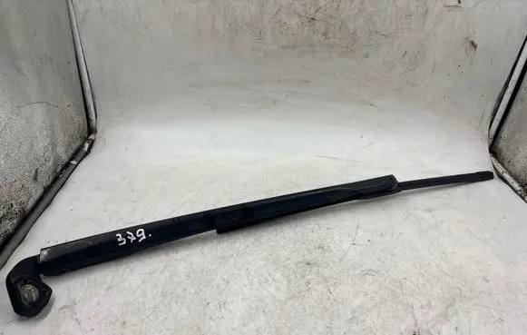 Seat Leon (1P) Front wiper blade arm 