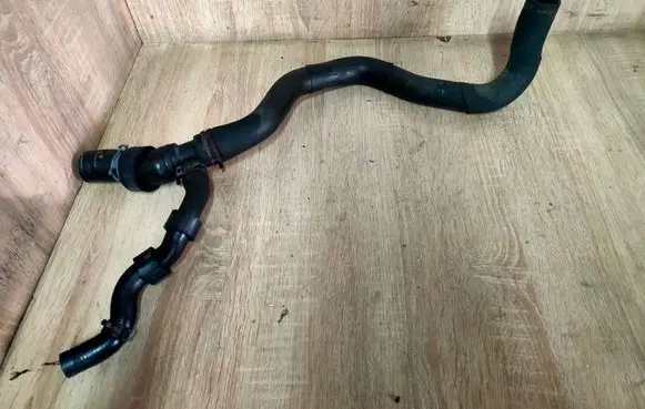 Seat Ibiza IV (6J,6P) Engine coolant pipe/hose