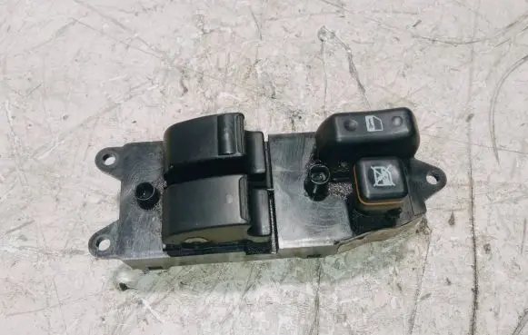 Toyota Corolla Verso AR10 Electric window control switch 54355669D 01000422