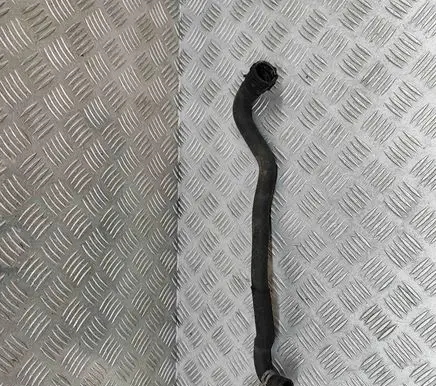 Land Rover Range Rover Sport L494 Engine coolant pipe/hose CPLA7752AB