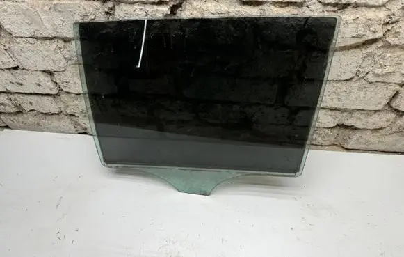 Mercedes-Benz C W205 Rear door window glass 