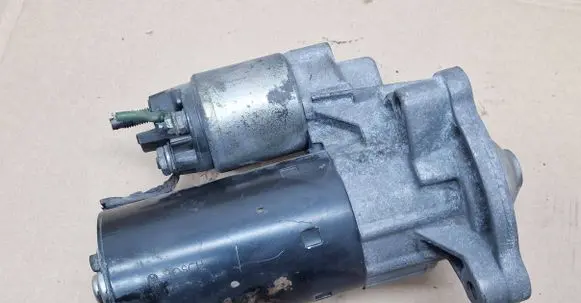 Peugeot 407 Starter motor 0001108400
