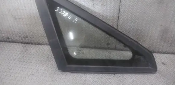 Ford Focus C-MAX Front door vent window glass four-door 