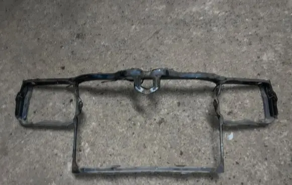Mercedes-Benz C W202 Radiator support slam panel